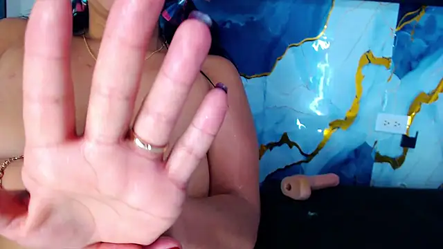 Yasmine_Tapias