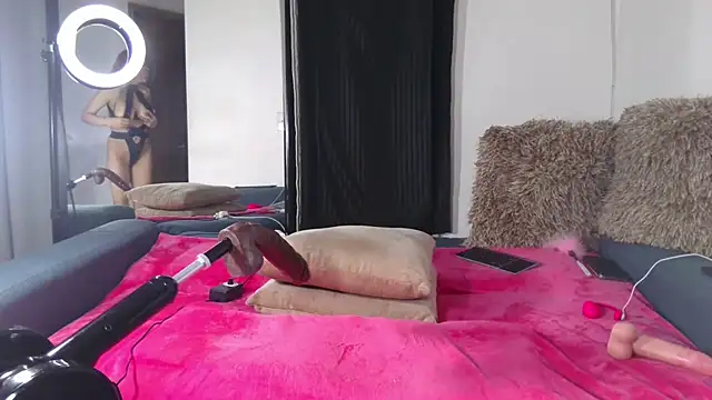 Carla-Bonny18 webcam