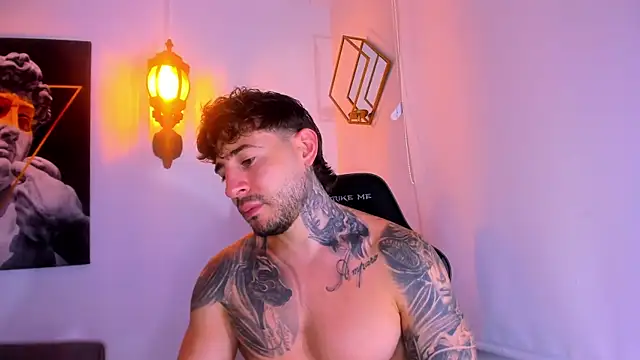 ChrisMiller69 webcam