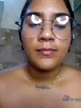 Zoe_Renata webcam