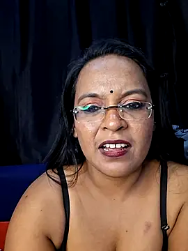 hornyrosy321 webcam