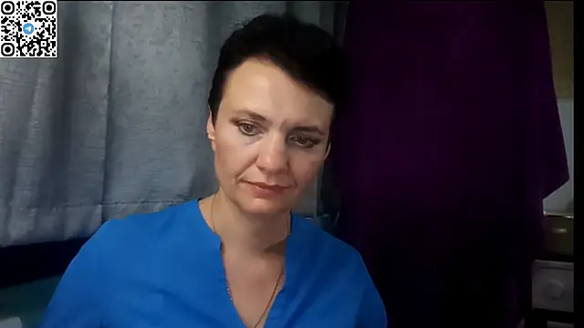 HotMamaQueen234 webcam