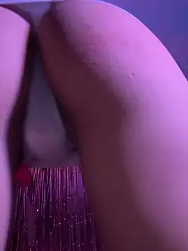 gatalinaaa111 live cam on StripChat