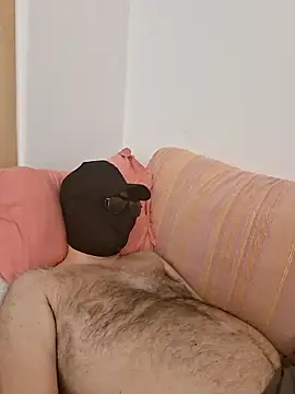 GreekDaddyBearFeet webcam