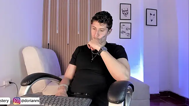 Dorianmistery2322_ webcam