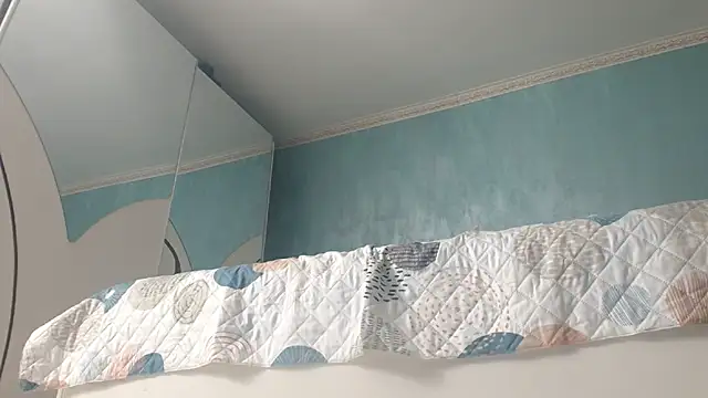 LaraLanee webcam