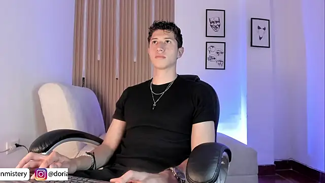Dorianmistery2322_ webcam