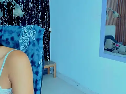 MarianaGalviz_ Live Web Cam Show