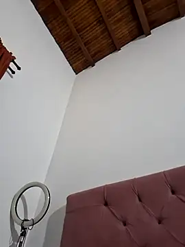 Katrina_Lush webcam