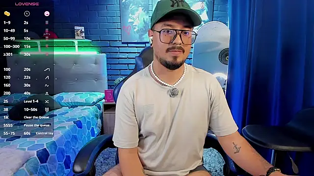 DaviidEvans_ live cam on StripChat