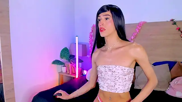 LaraRous live sex cam