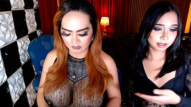 PrettyHorseCockTrans webcam