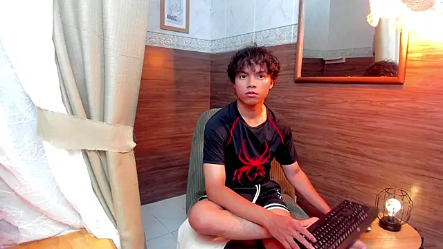 Honeymoon_sariel webcam