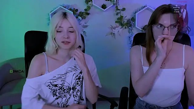 ava_mystic_ webcam