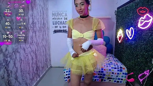 sandra_petite19 webcam