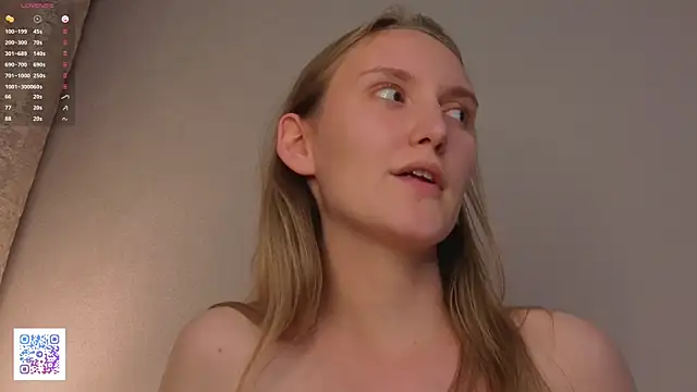 JenevaLitalien webcam