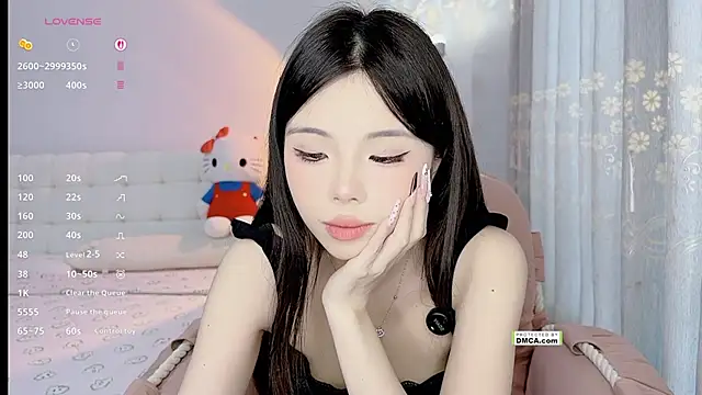 QiQiQi_ webcam