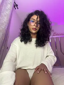 Samantha_Bernardo webcam