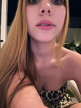 public webcam sex Nikii 