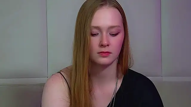 AgataFoxley webcam