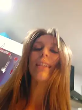 LilyOrion webcam