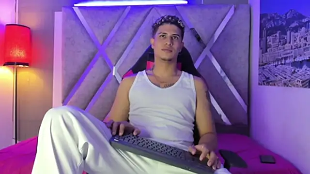 dominic_connor