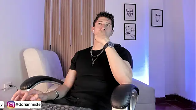 Dorianmistery2322_ webcam