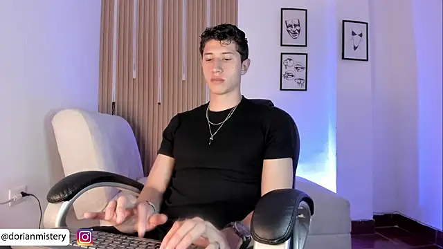 Dorianmistery2322_ webcam