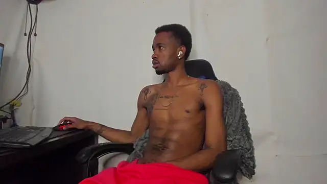 Kofi_exotic_2 webcam