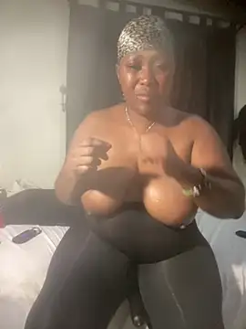 Cardiebae89 webcam