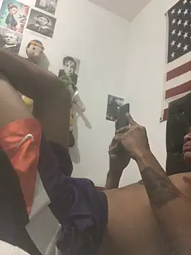 elpeluchenegroxxx3 webcam