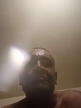 LA_guy_host webcam
