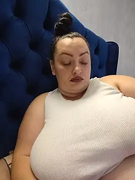 AMYRA_HOT webcam
