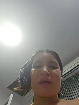 Pretty_Julieta webcam