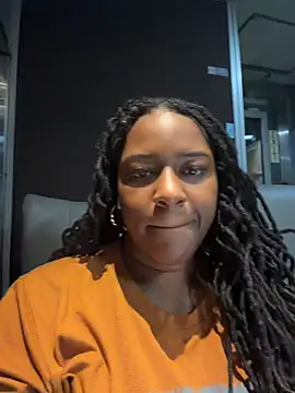GirthGoddessCoco webcam