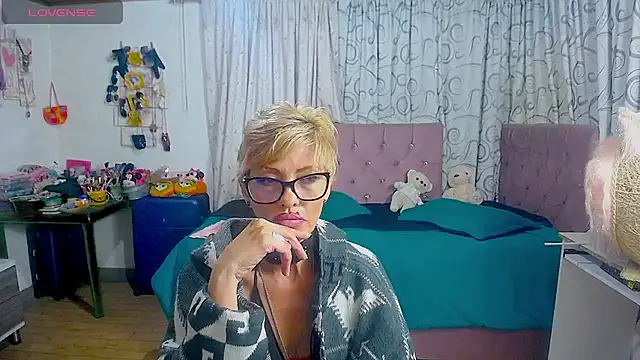 isabella-lips007 webcam