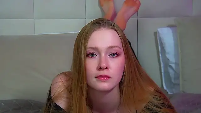 AgataFoxley webcam