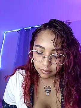 Selene_Roouse webcam