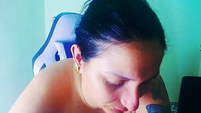liz_dirty webcam