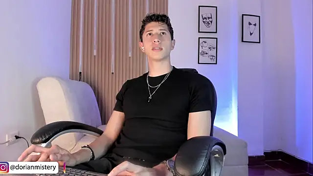 Dorianmistery2322_ webcam