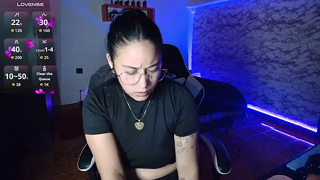 Camila_IRoose webcam