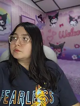 Dulce_meow live cam on StripChat