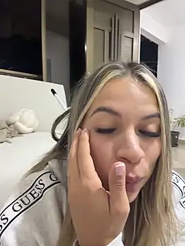 Mia_Rosee1 webcam