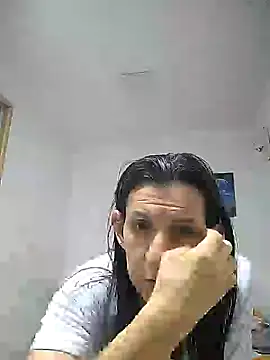 Cameron_puppy webcam