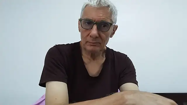 BIGUNCUTHARDCOCK webcam