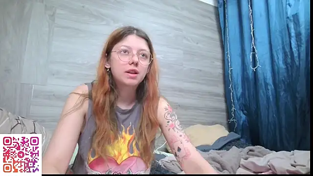 Lina_Kitty webcam