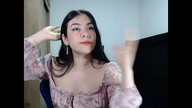 EloiseJun webcam