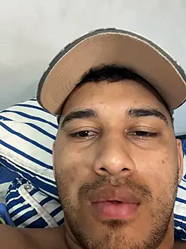 evan_hardy webcam