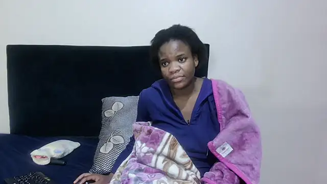 SweetTitties21 webcam