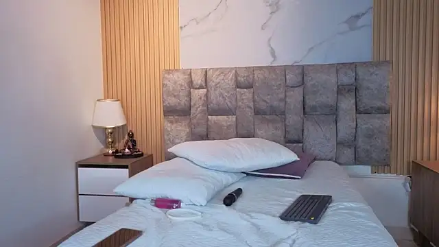 celeste_collins_ webcam